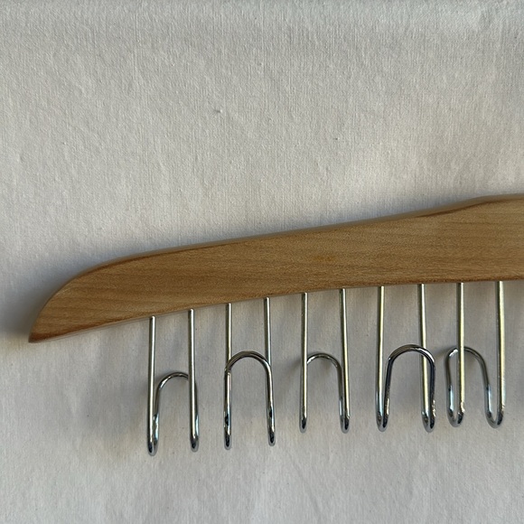 Wood and metal accessory hanger - Picture 2 of 7